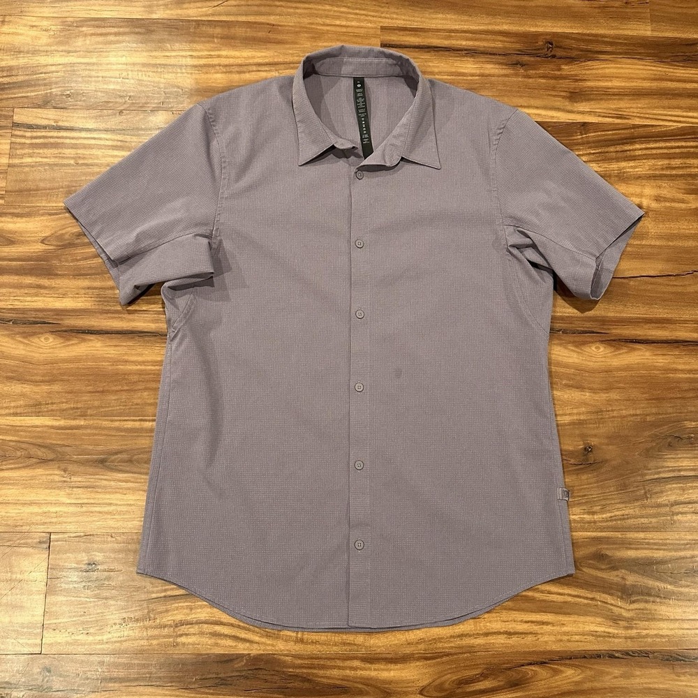 Lululemon Shirt Mens XL Purple Geo Short Sleeve Button Up Stretch Casual Top